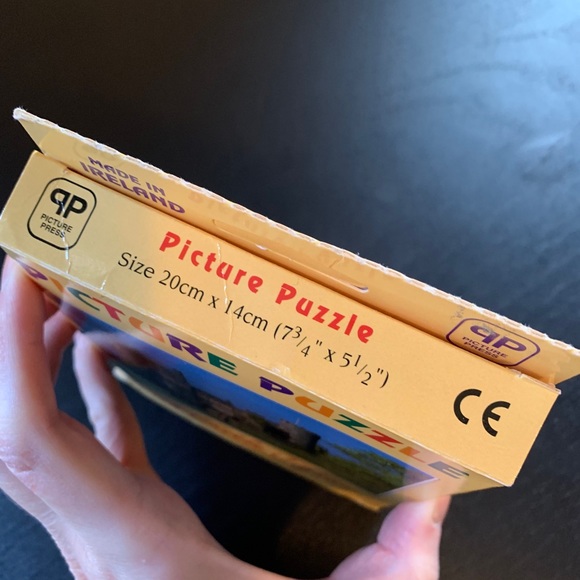 NWOT 54 Piece Irish Castle Puzzle - Picture 2 of 5